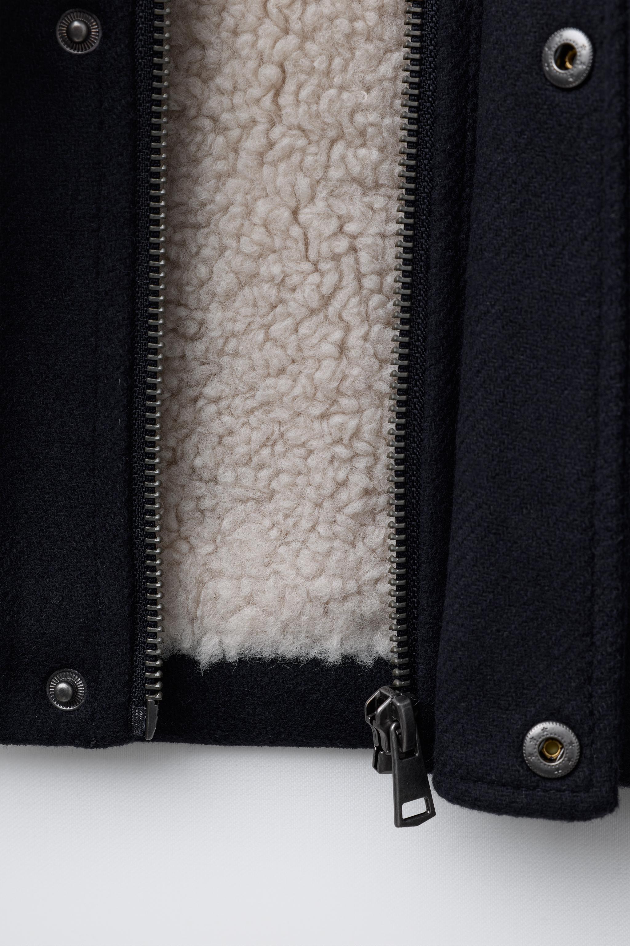 フェイクシープスキン裏地付きトレンチコート - ネイビーブルー