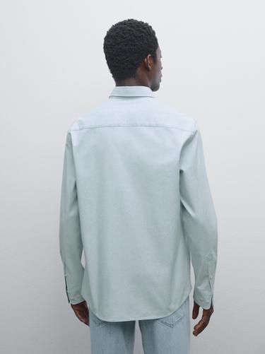 Camisa denim slim fit - Raya verde de Zara