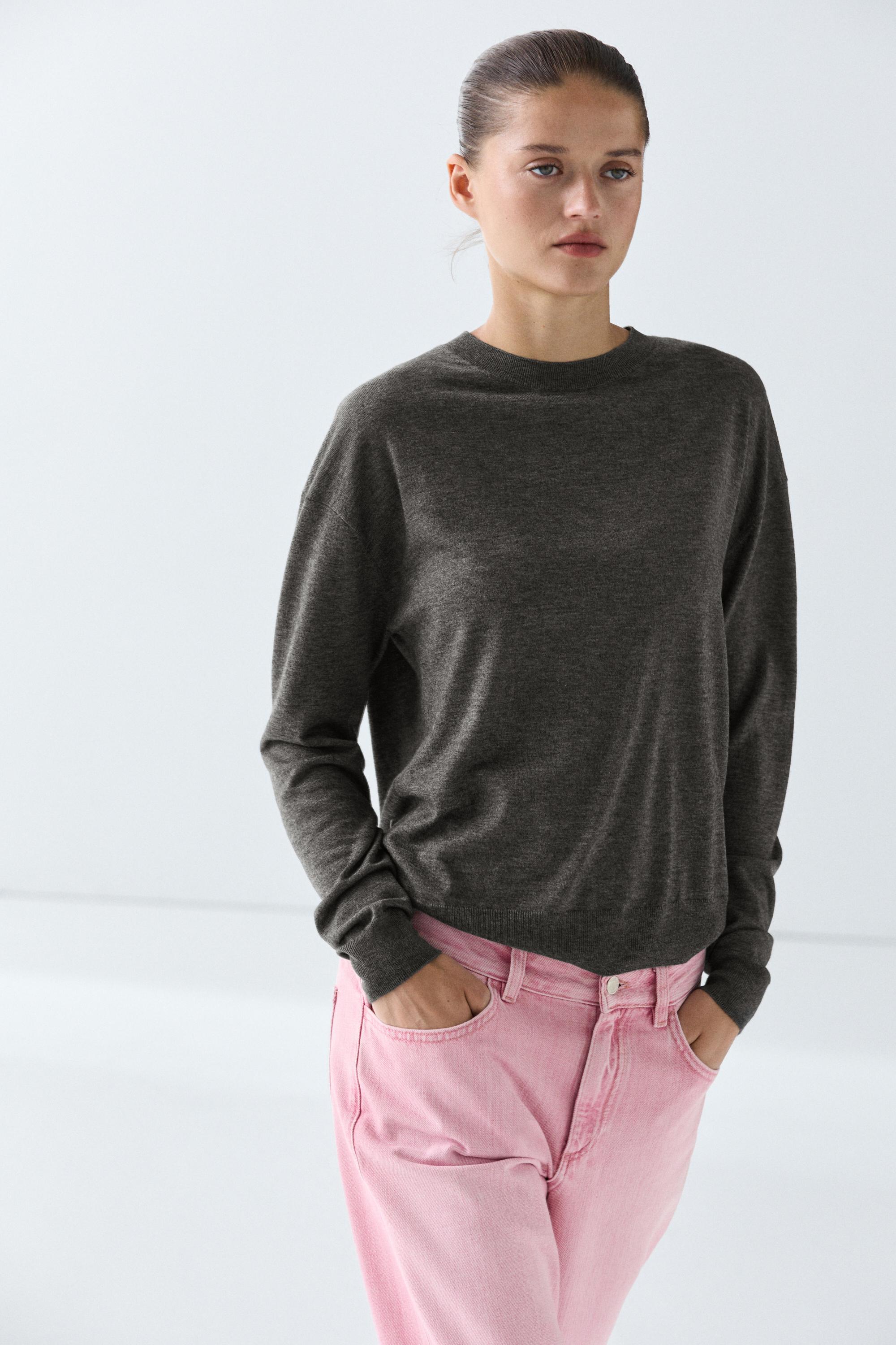 Fine knit round neck sweater — Cobalt