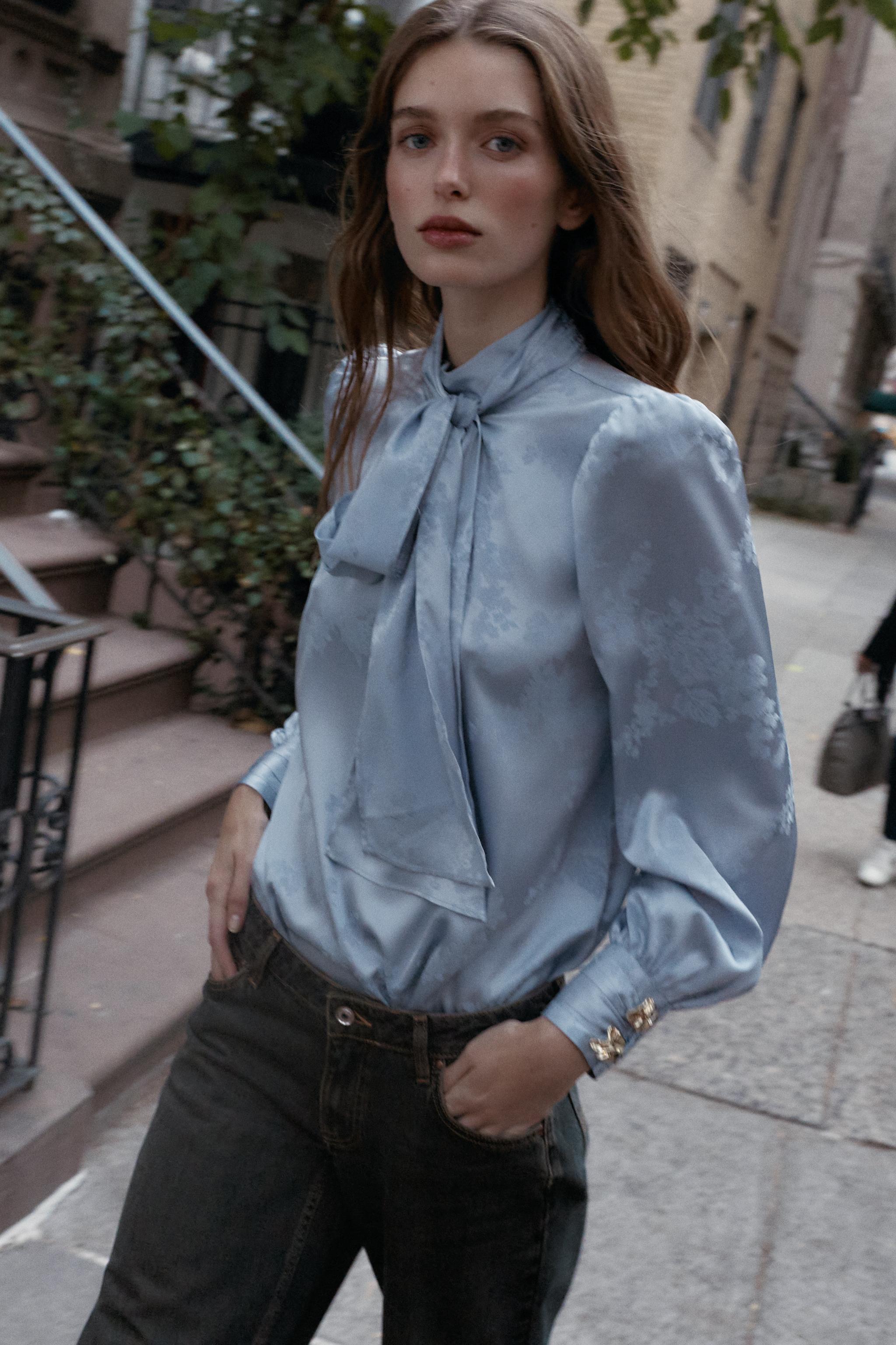TIED JACQUARD SATIN EFFECT SHIRT