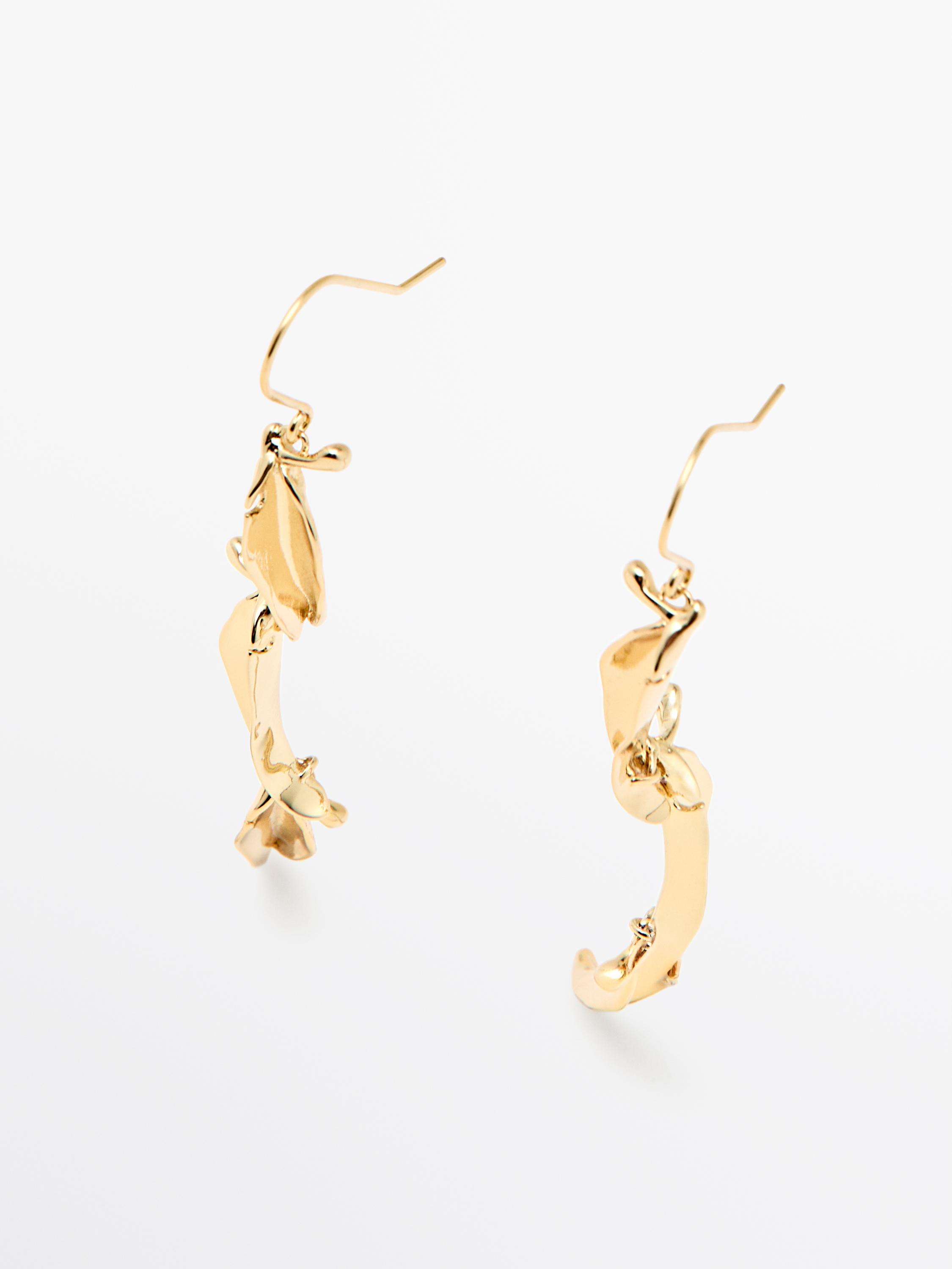 Leaf dangle earrings
