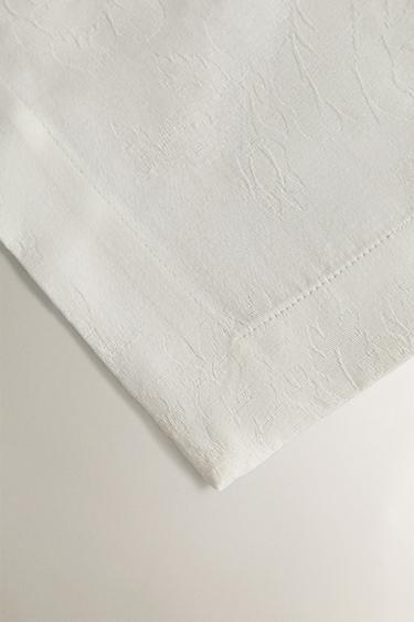 JACQUARD TABLE RUNNER WITH ROSES - White by Zara - Image 2