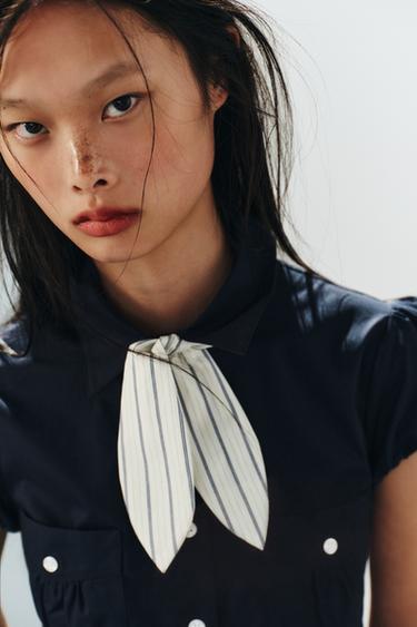 CAMISA ENTALLADA BOLSILLOS LAZO - Marino de Zara