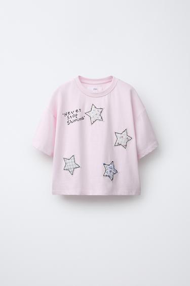 CAMISETA TEXTO PARCHES ESTRELLAS - Rosa de Zara