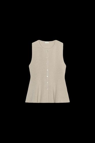 TOP RIB PEPLUM BOTONES - Crudo medio de Zara