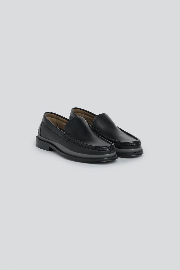 LIMITED EDITION LEATHER LOAFERS — Black