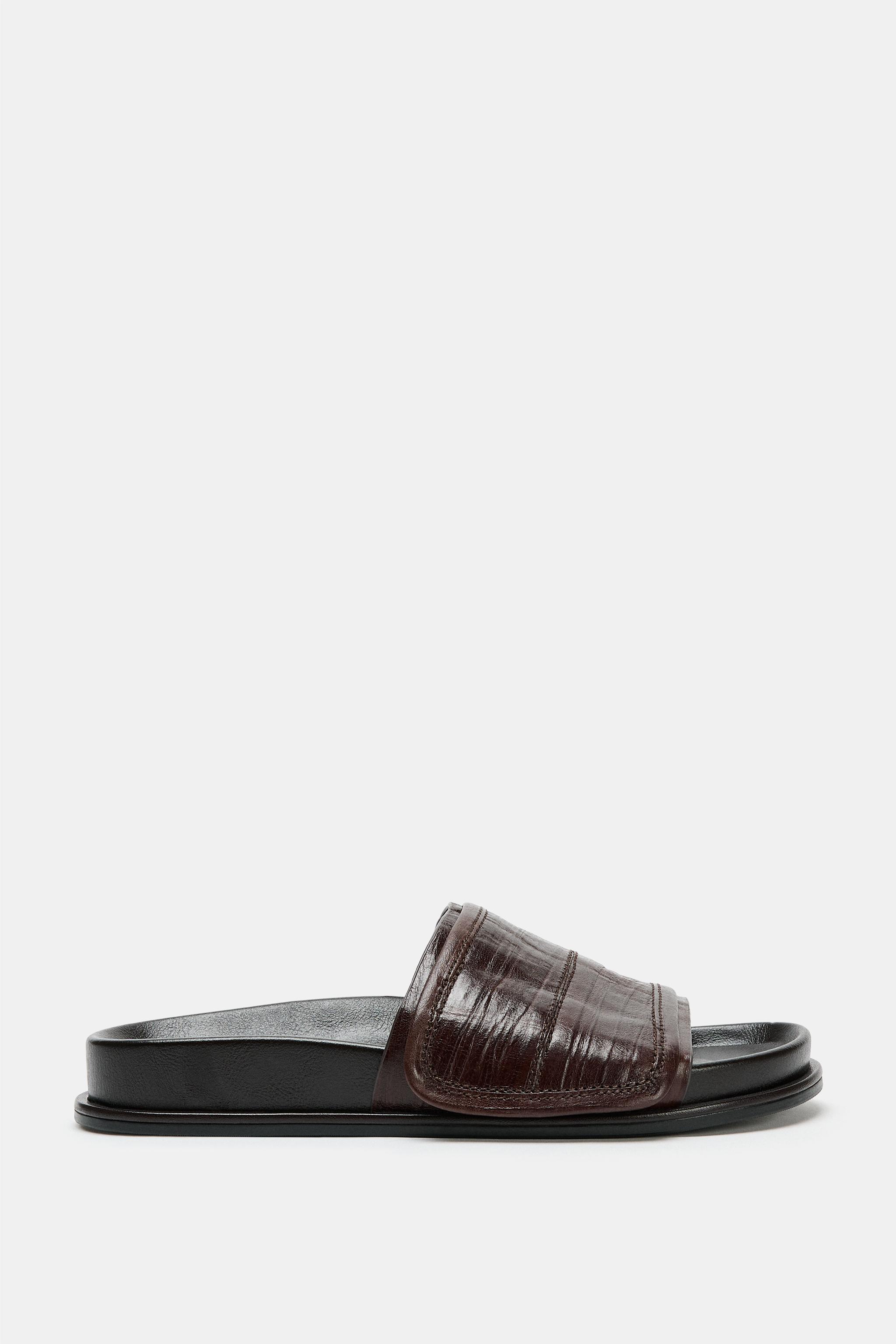 LEATHER FLAT SANDALS