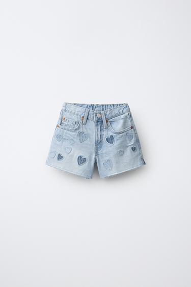 BERMUDA DENIM PARCHES CORAZONES - Azul claro de Zara - Imagen 0