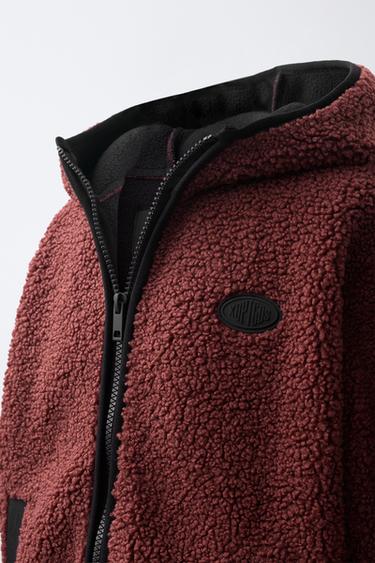 BLOUSON EFFET MOUTON À CAPUCHE - Rouge de Zara