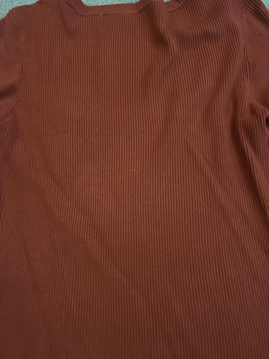 HIGH COLLAR KNIT SWEATER - Image 3