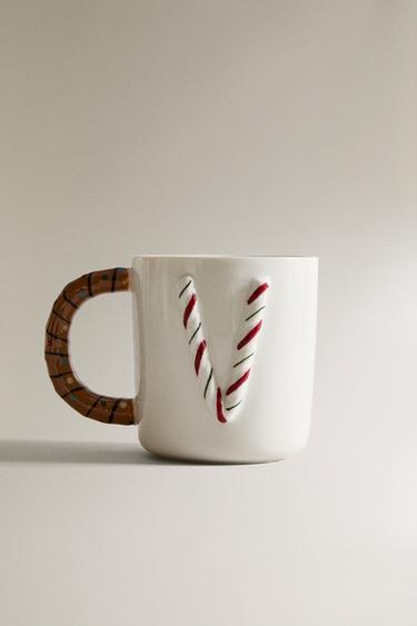 CHILDREN'S CHRISTMAS LETTER "V" STONEWARE MUG - متعدد الألوان الخاص بـ Zara - صورة 0
