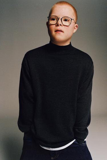 FINE KNIT HIGH NECK SWEATER - Steel by Zara