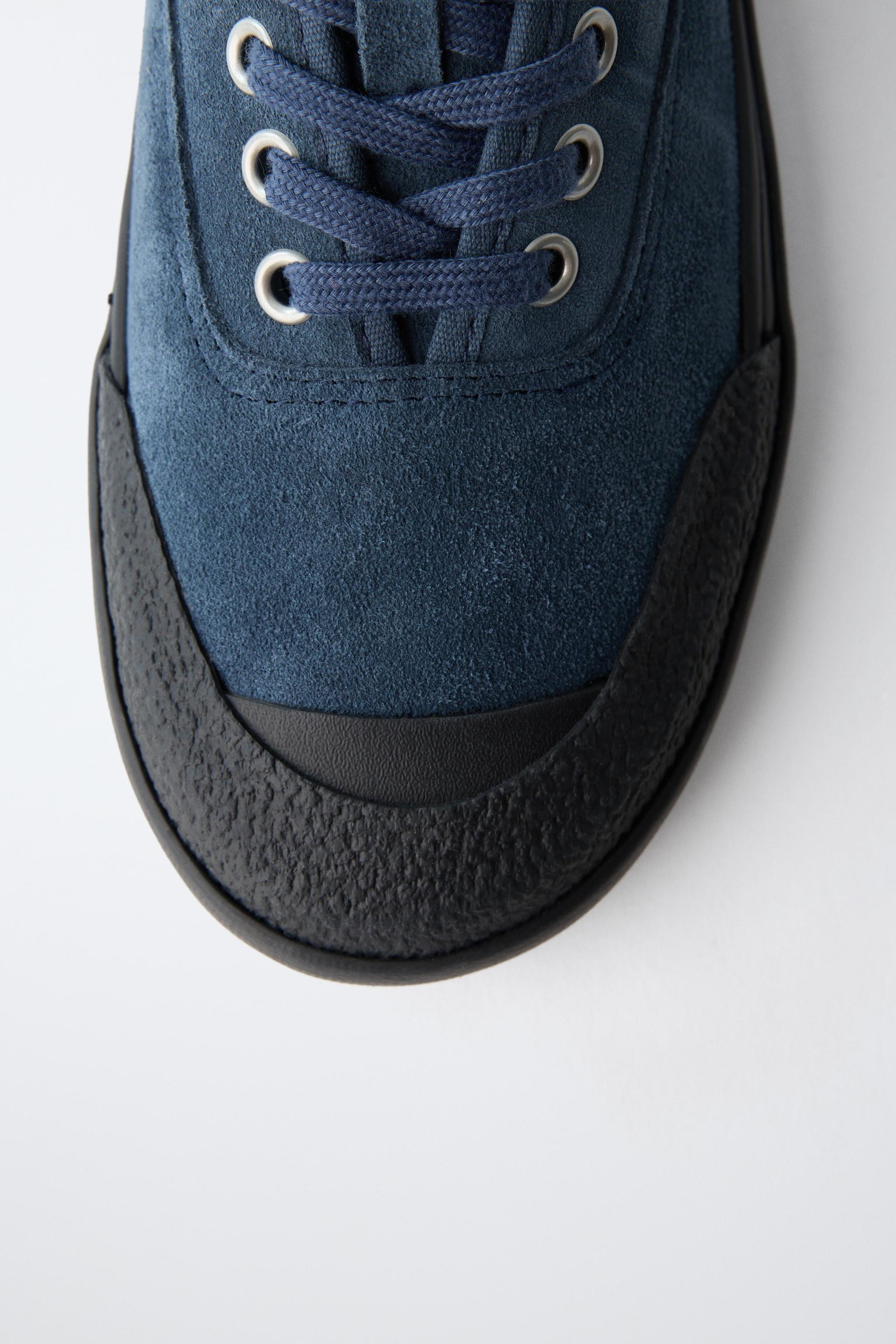 LEATHER SNEAKERS