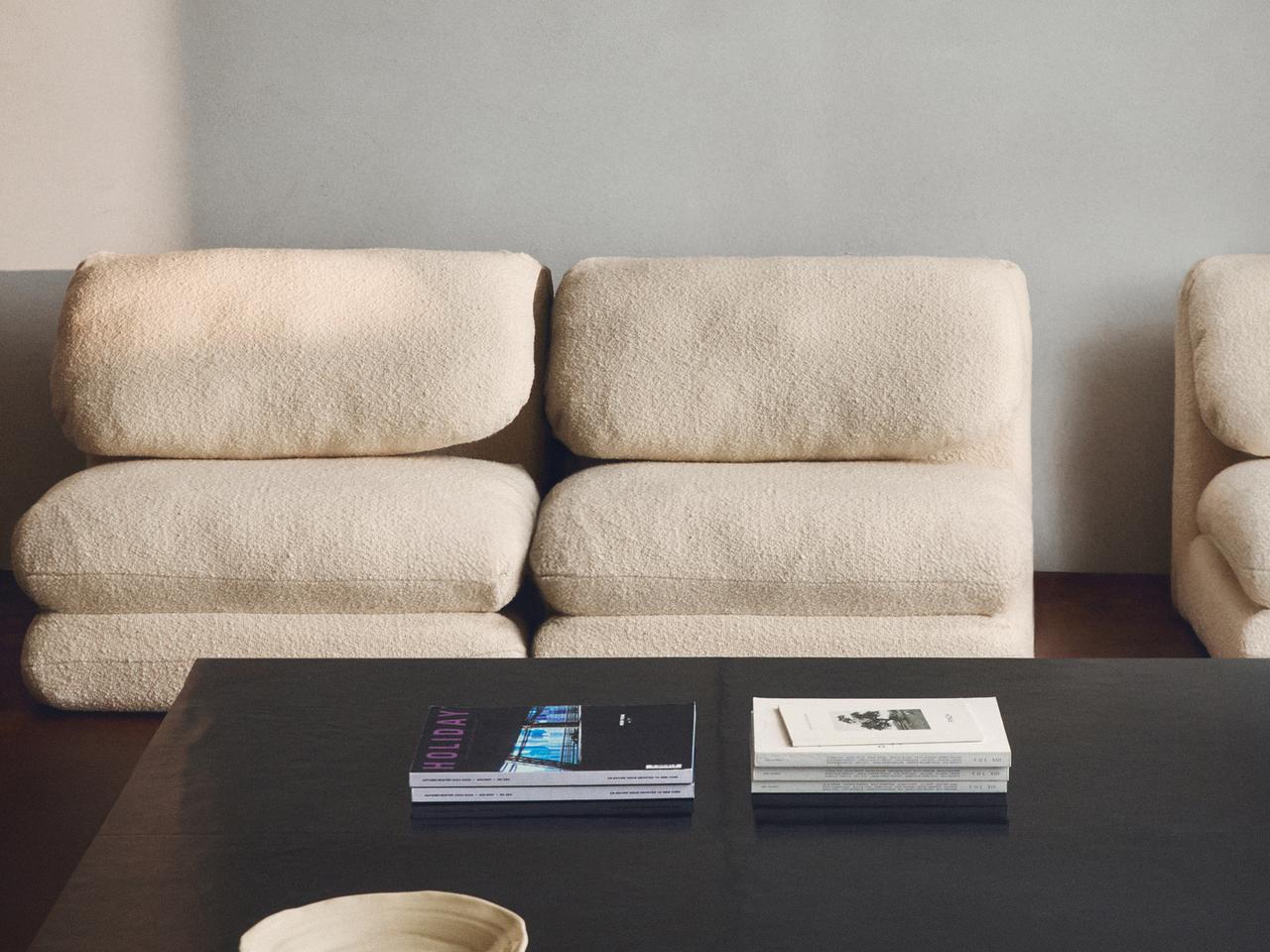 BOUCLÉ FOLDING ARMCHAIR — Ecru