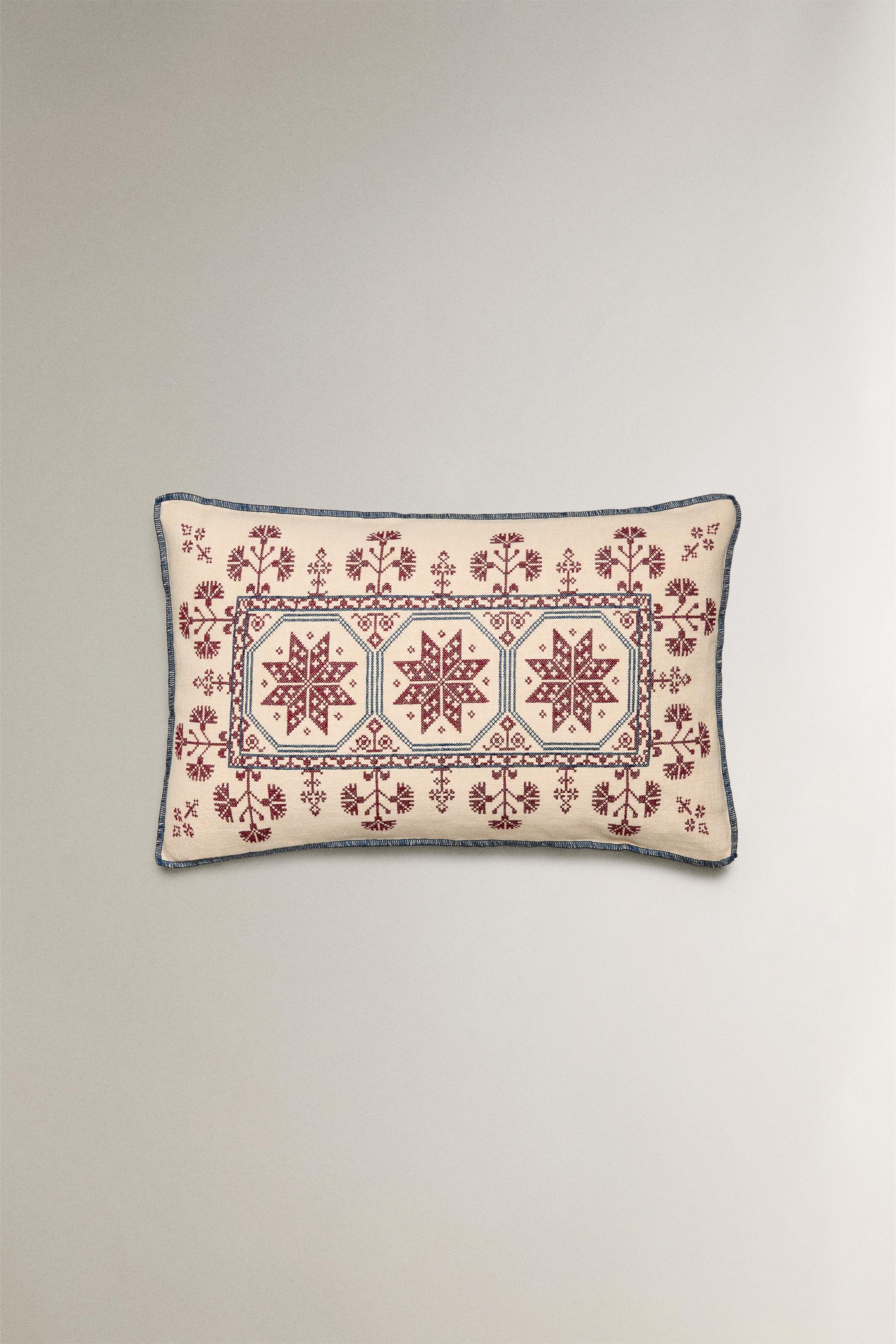 CHRISTMAS STARS RAMIE THROW PILLOW COVER