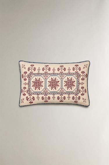 HOUSSE DE COUSSIN RAMIE ÉTOILES NOËL - Écru de Zara - Image 0