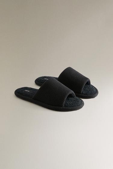 CHAUSSONS OUVERTS TISSU ÉPONGE SALLE DE BAIN - Noir de Zara - Image 1
