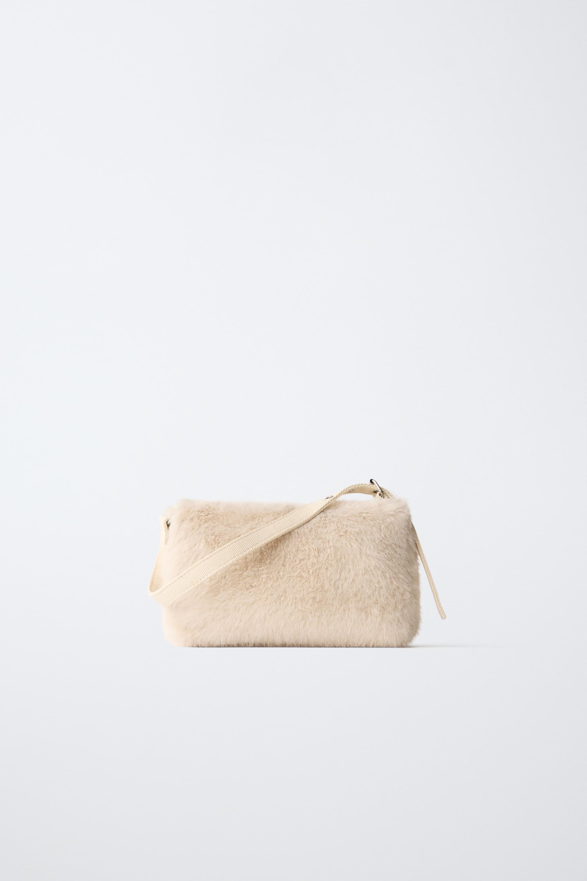 HANNAH MONTANA© DISNEY FAUX FUR SHOULDER BAG