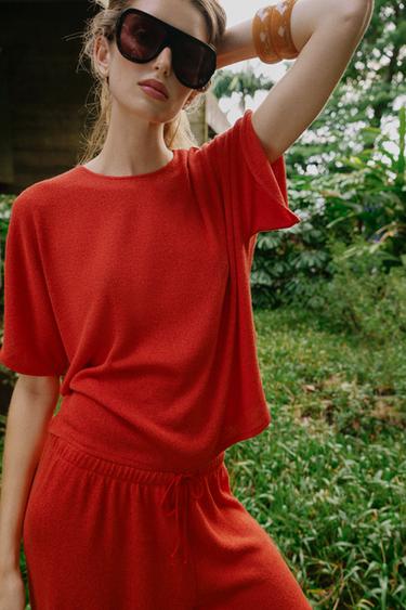 TOP RUSTIQUE À MANCHES CAPE - Rouge de Zara - Image 3