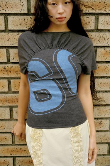 GATHERED NUMBER T-SHIRT - Grey by Zara