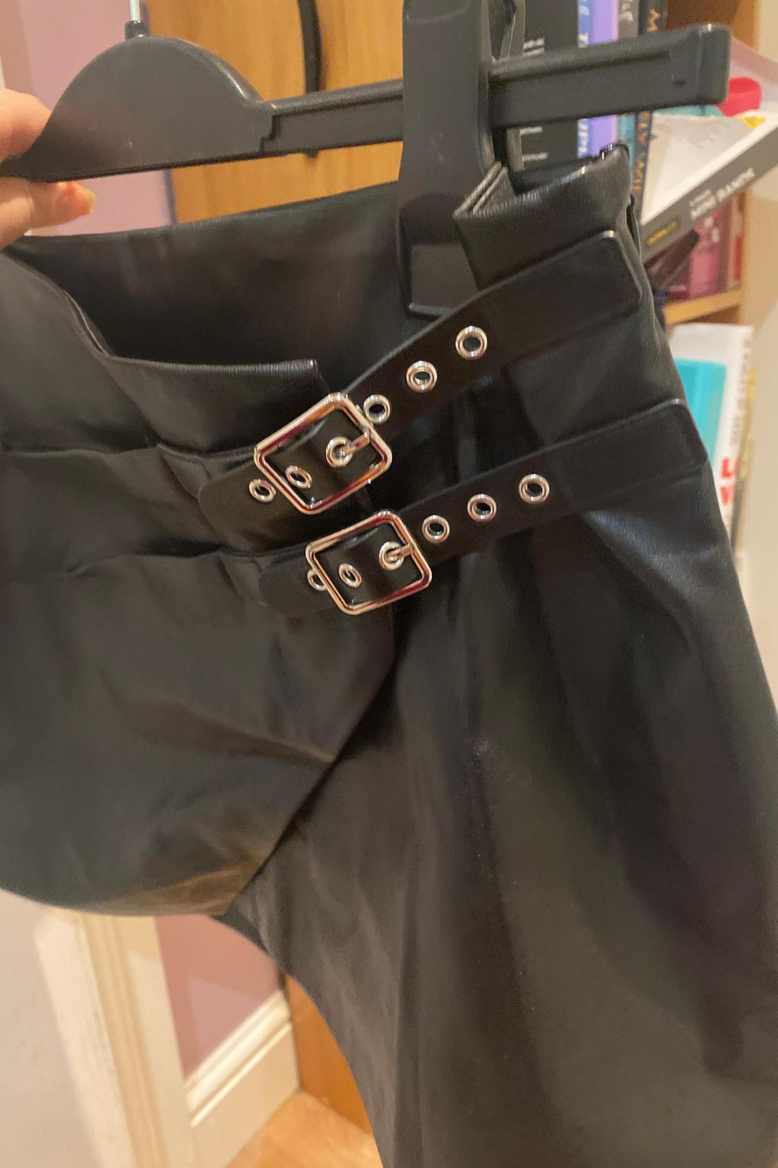FAUX LEATHER SKIRT WITH BUCKLES - Image 2