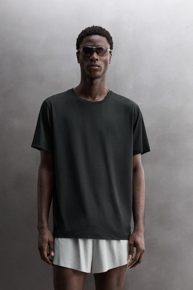 ZARA BASIC TECHNICAL T-SHIRT