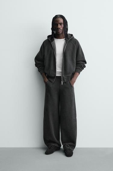 SUADOIRO CROPPED FIT CAPUCHA - Antracita escuro de Zara
