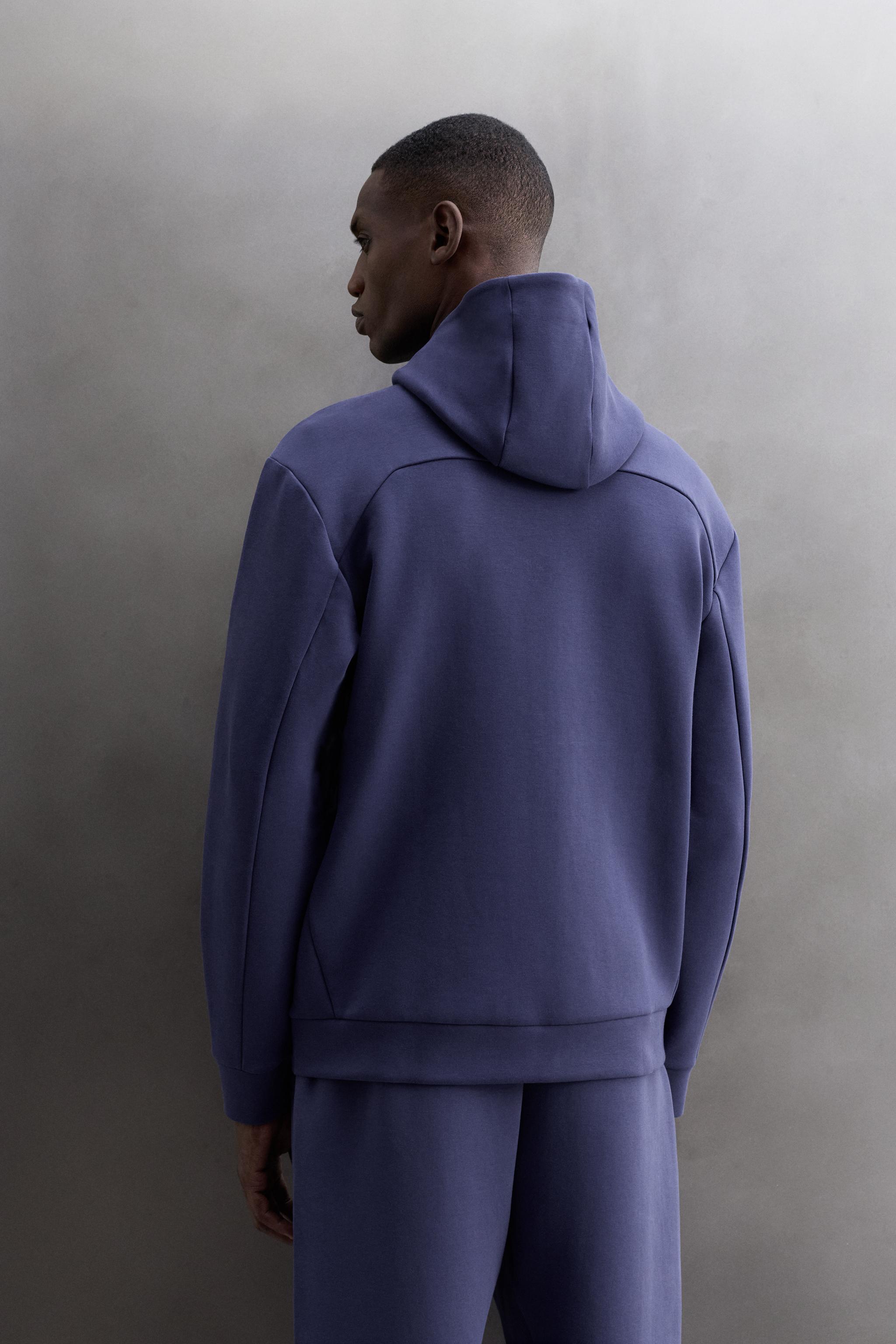 SWEAT-SHIRT TECHNIQUE ZIPPÉ À CAPUCHE