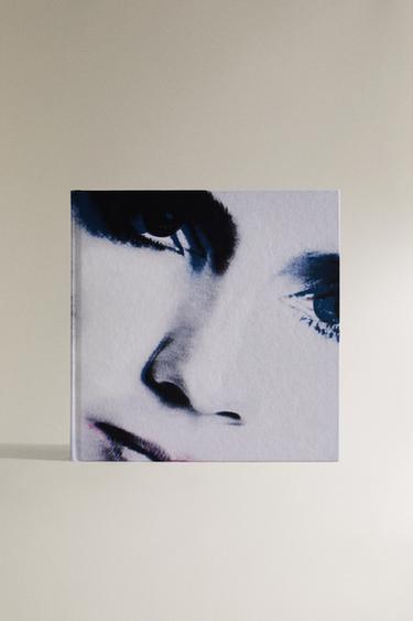 CARTE JIL SANDER - Negru / Alb de la Zara