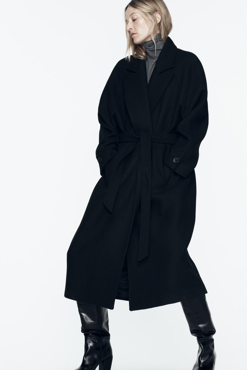 Las pijas agotarán en las rebajas de Zara el abrigo más elegante para  invierno: respira lujo silencioso y estiliza