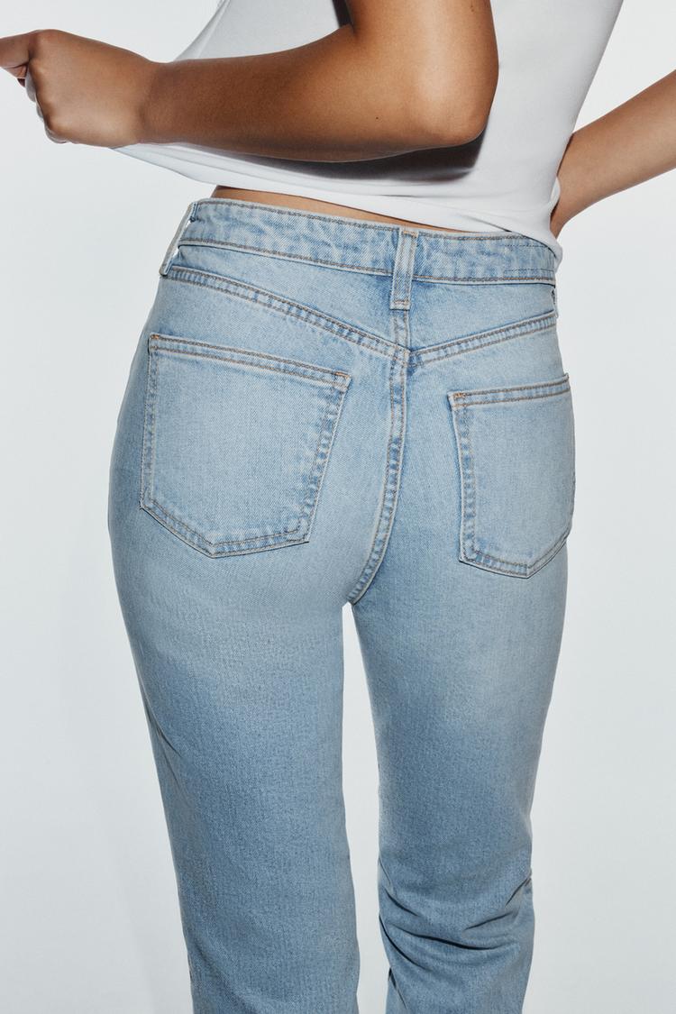 Jeans acampanados cortos de tiro alto TRF 6