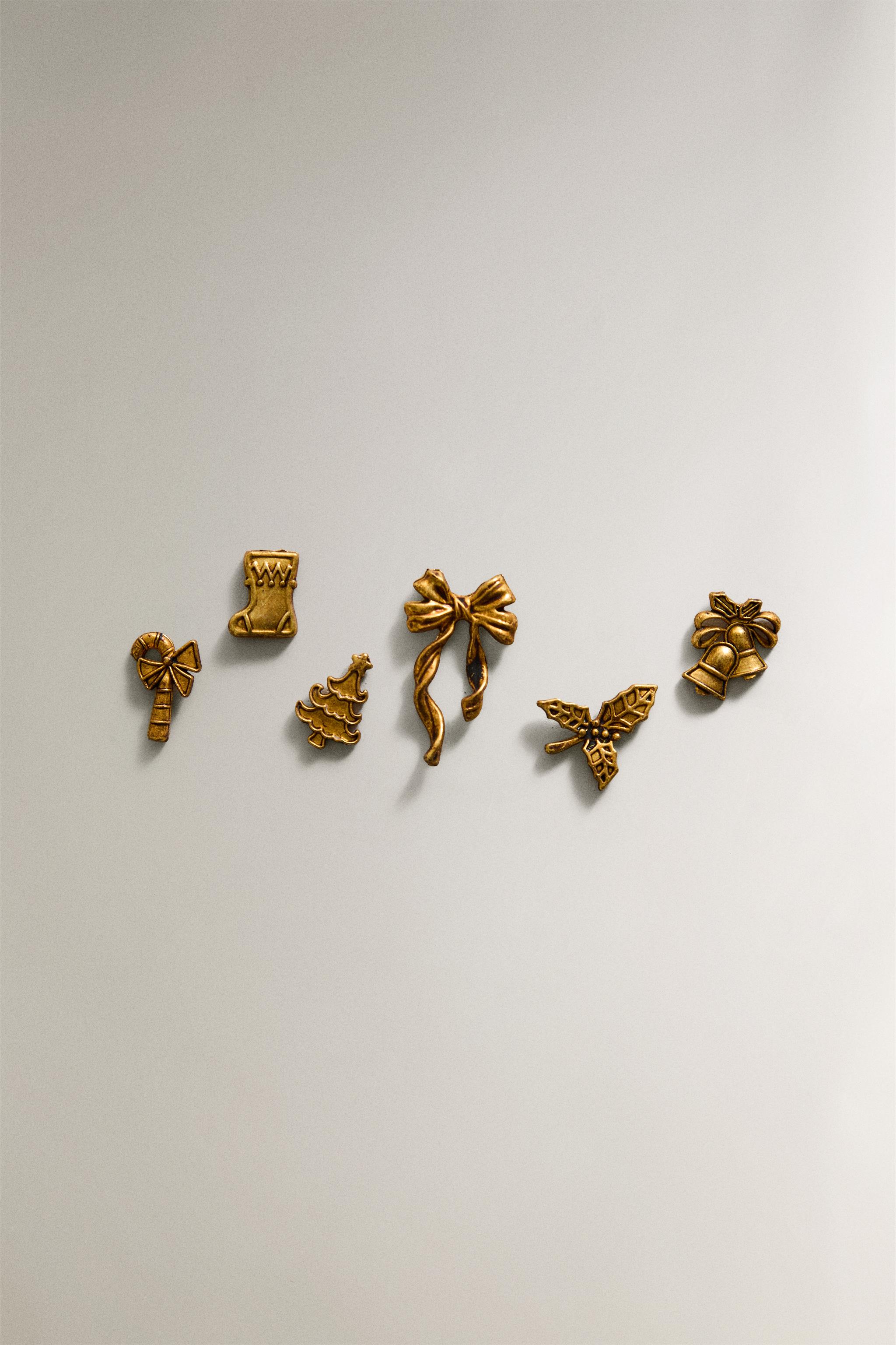 SET OF CHRISTMAS CANDLE PINS (SET OF 6)