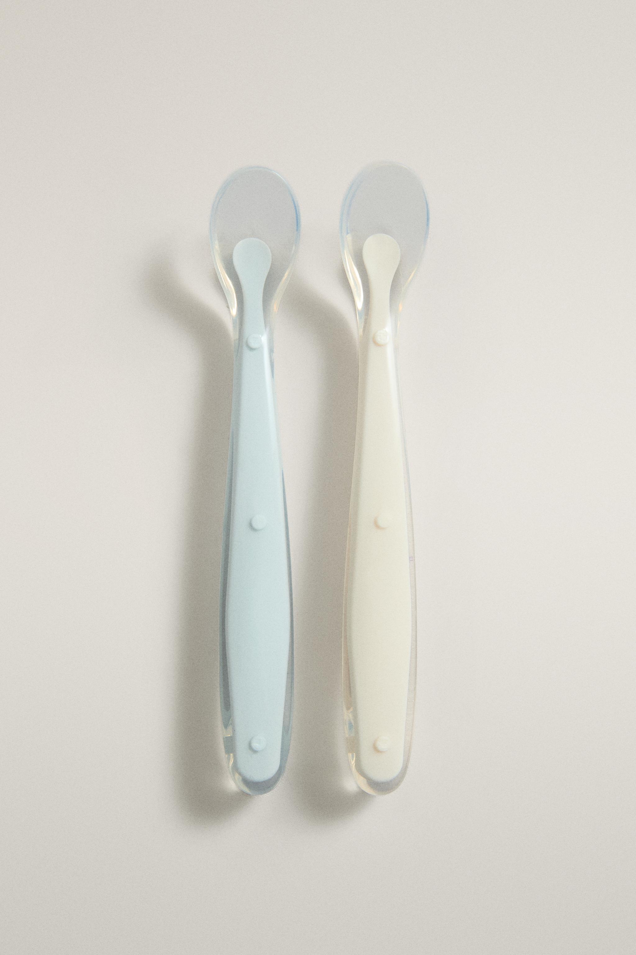 LOT DE 2 CUILLÈRES POUR ENFANT EN SILICONE