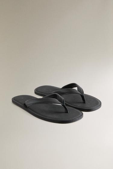 STRAPPY LEATHER TOE DIVIDER SANDALS - Black by Zara - Image 1