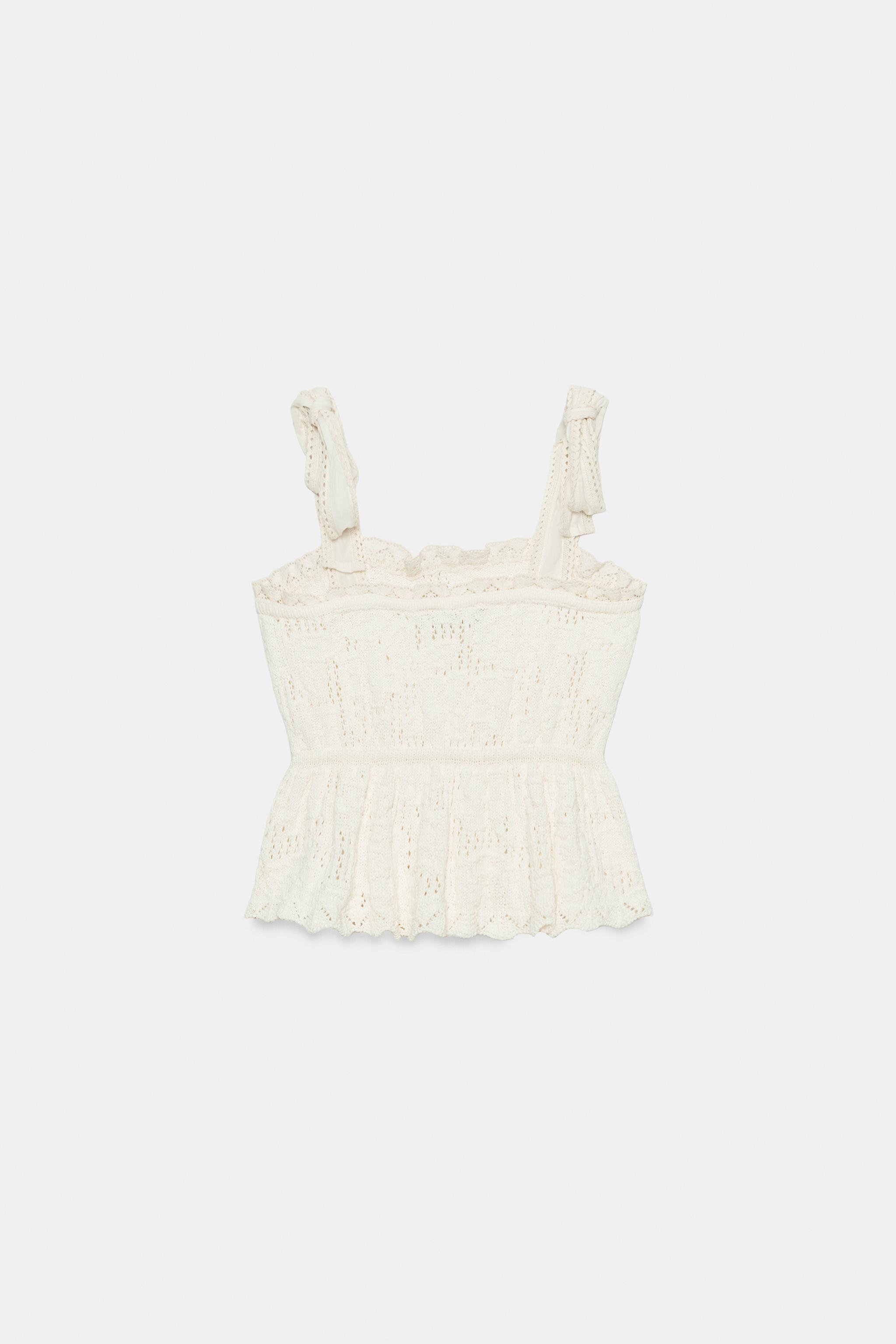 TOP ROMANTIQUE EN MAILLE À NŒUDS