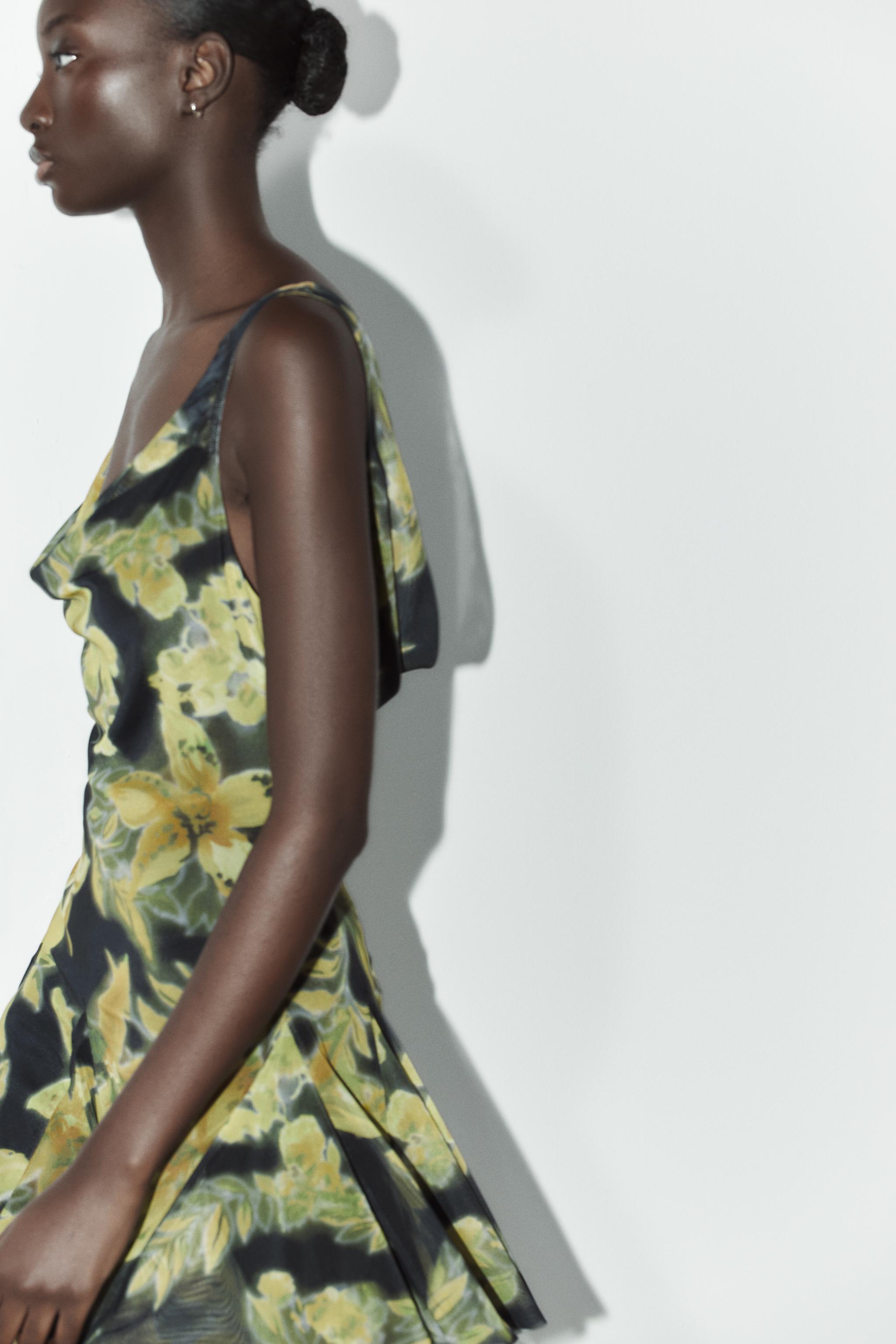 Printed Midi Dress Zara Dress With Printed Belt Zw Collection Stampa  Floreale Vestito Satinato Zara Verde Printed Tulle Mini Dress With Straps  By Bershka