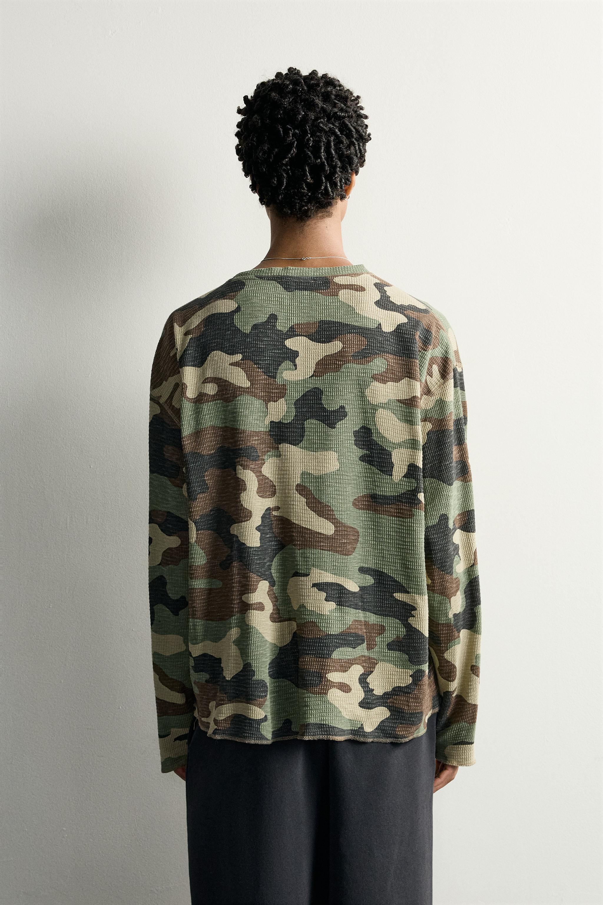 ABSTRACT PRINT WAFFLE-TEXTURE SWEATSHIRT