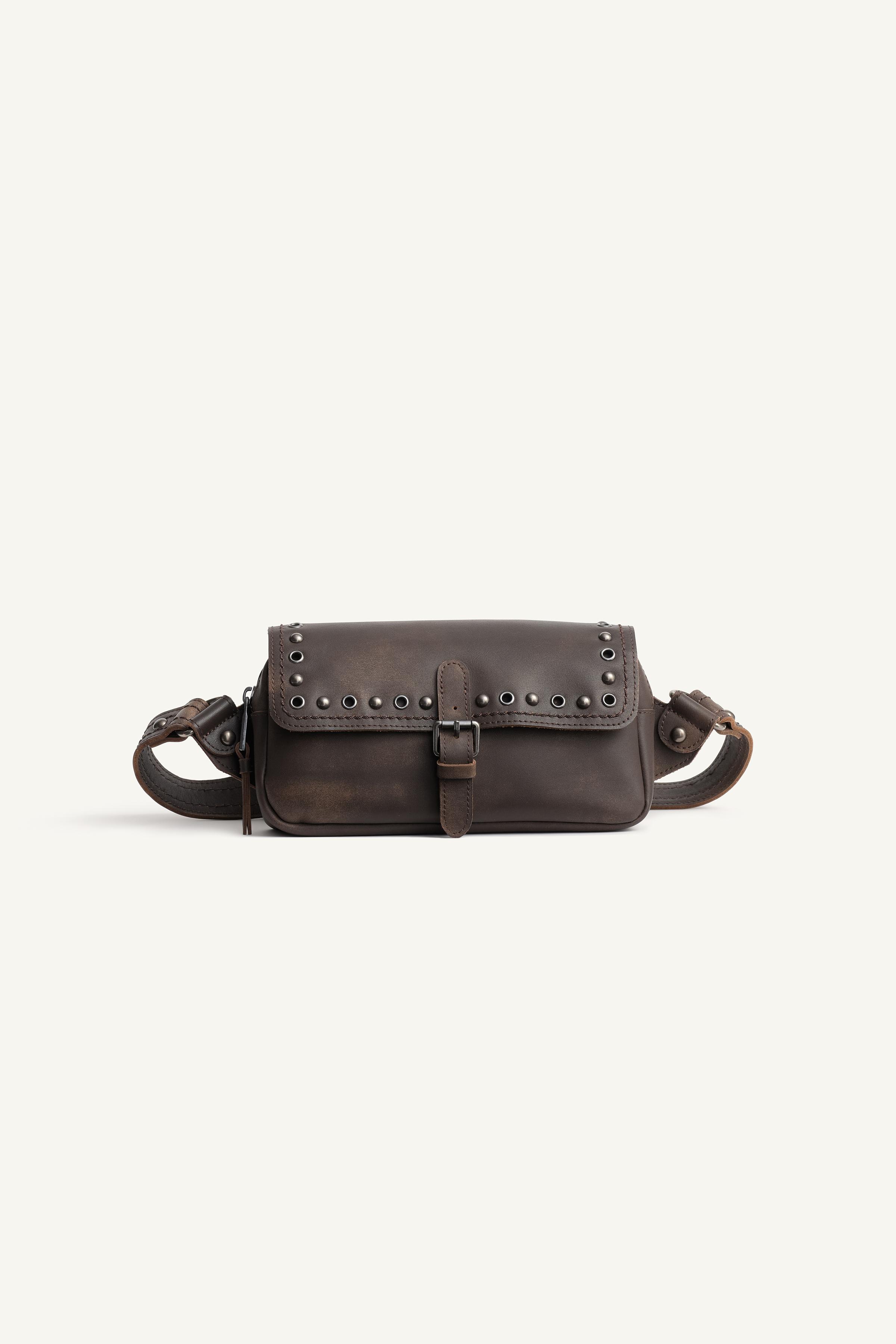SAC BANANE EN CUIR À CLOUS