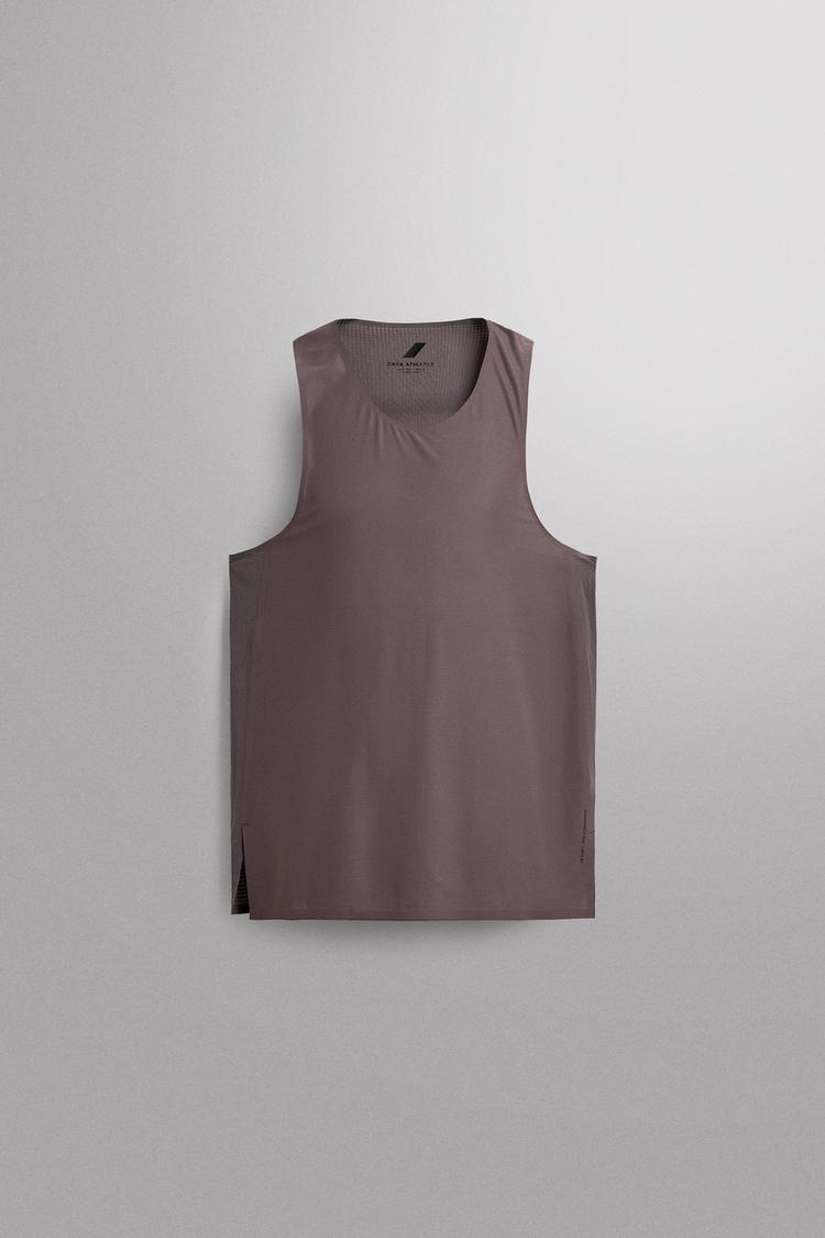 LIGHTWEIGHT RUNNING TANK TOP