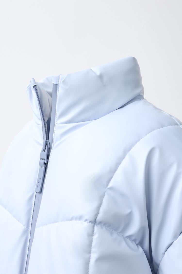 Chaqueta acolchada con efecto brillo y repelente al agua 3