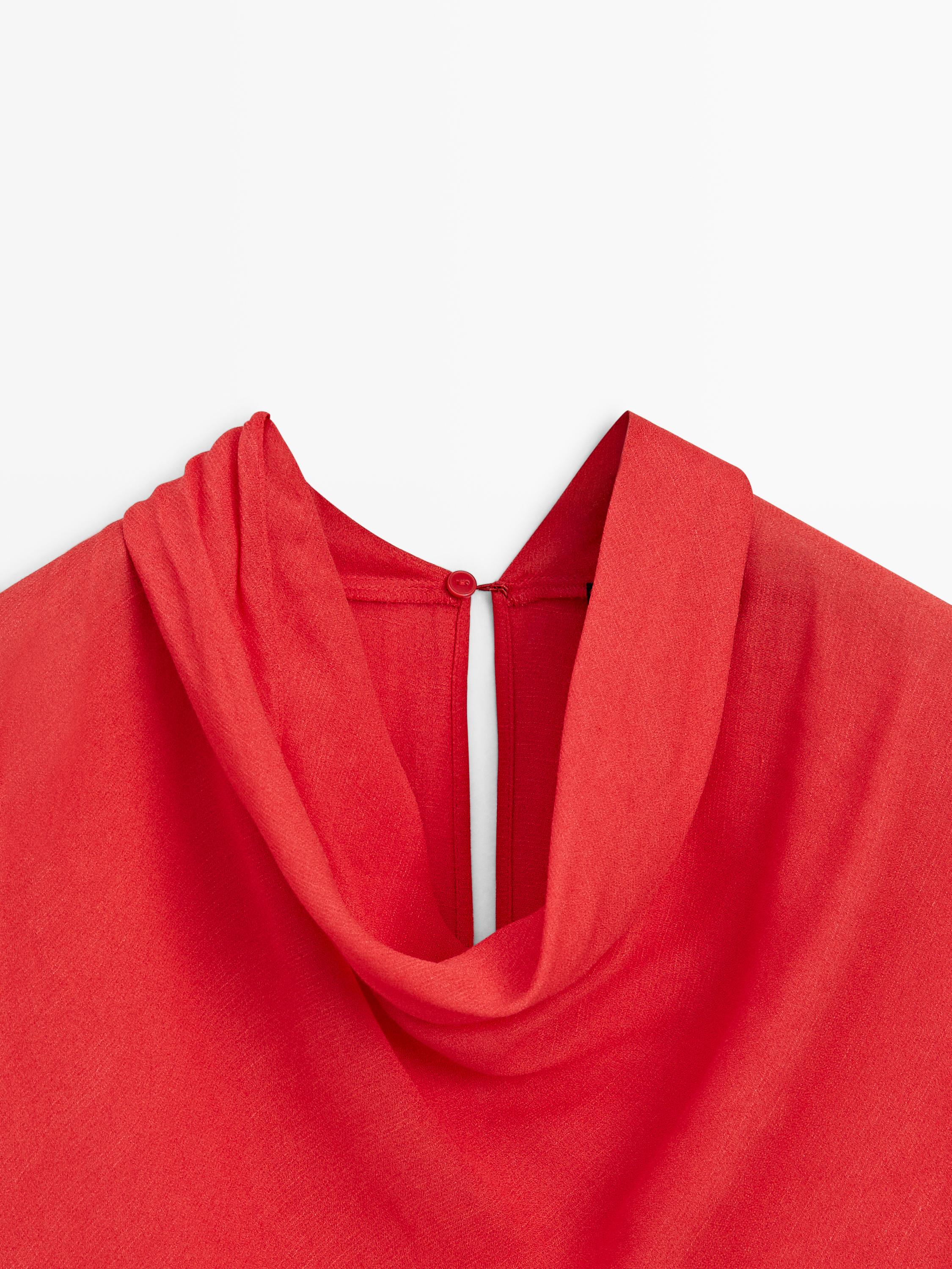 Flowing blouse with draped collar