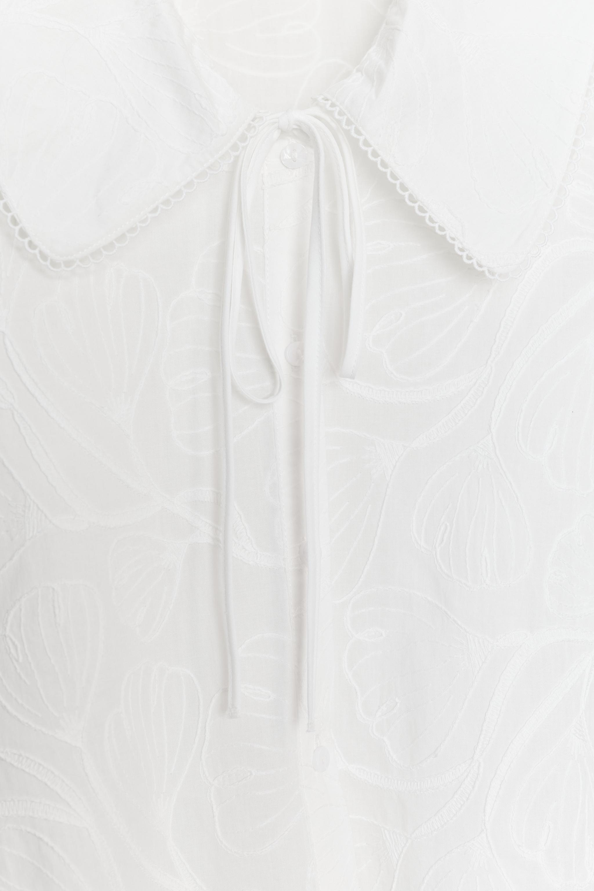 BLOUSE À COL CLAUDINE