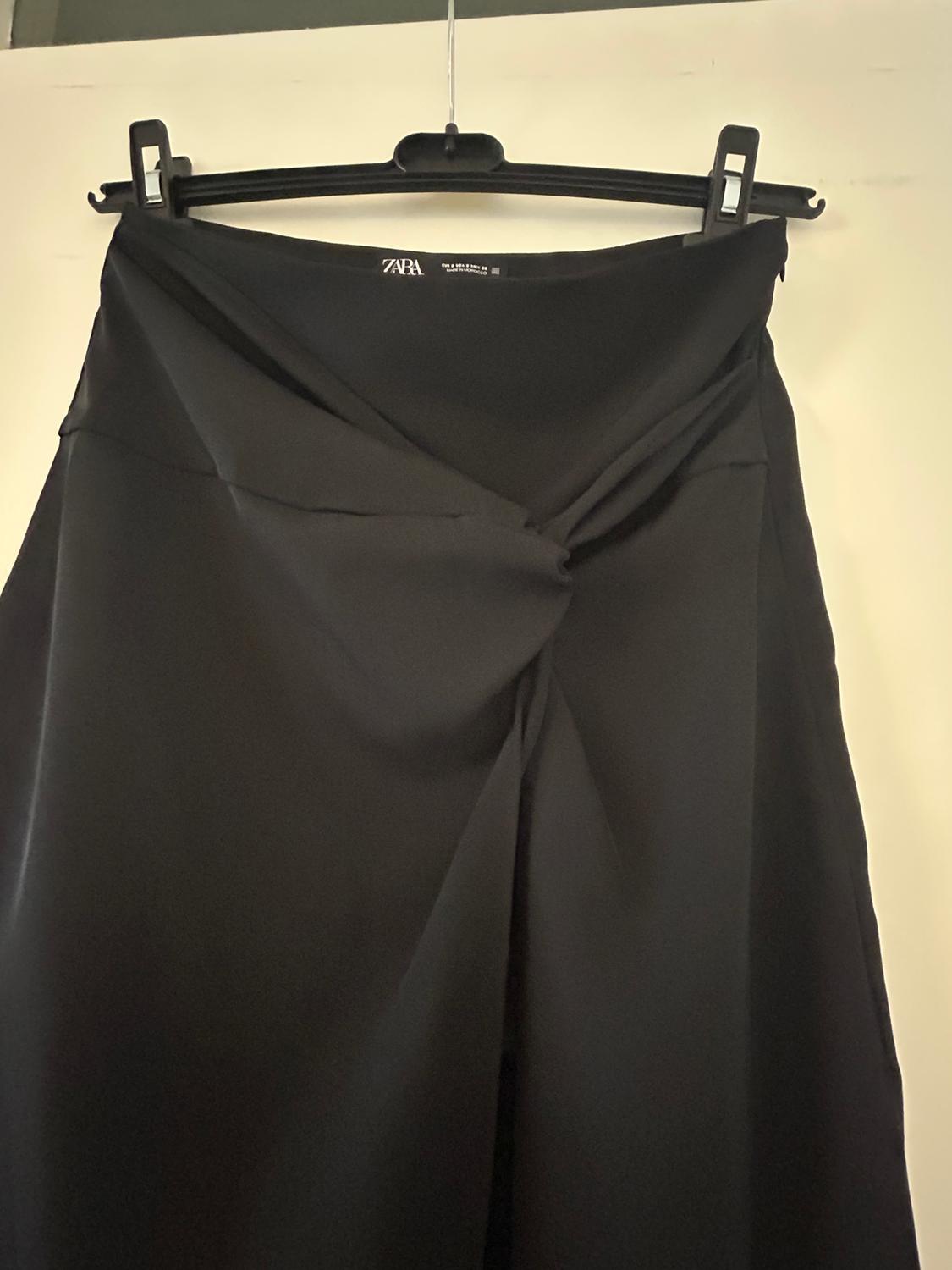 KNOTTED MIDI SKIRT - Image 2