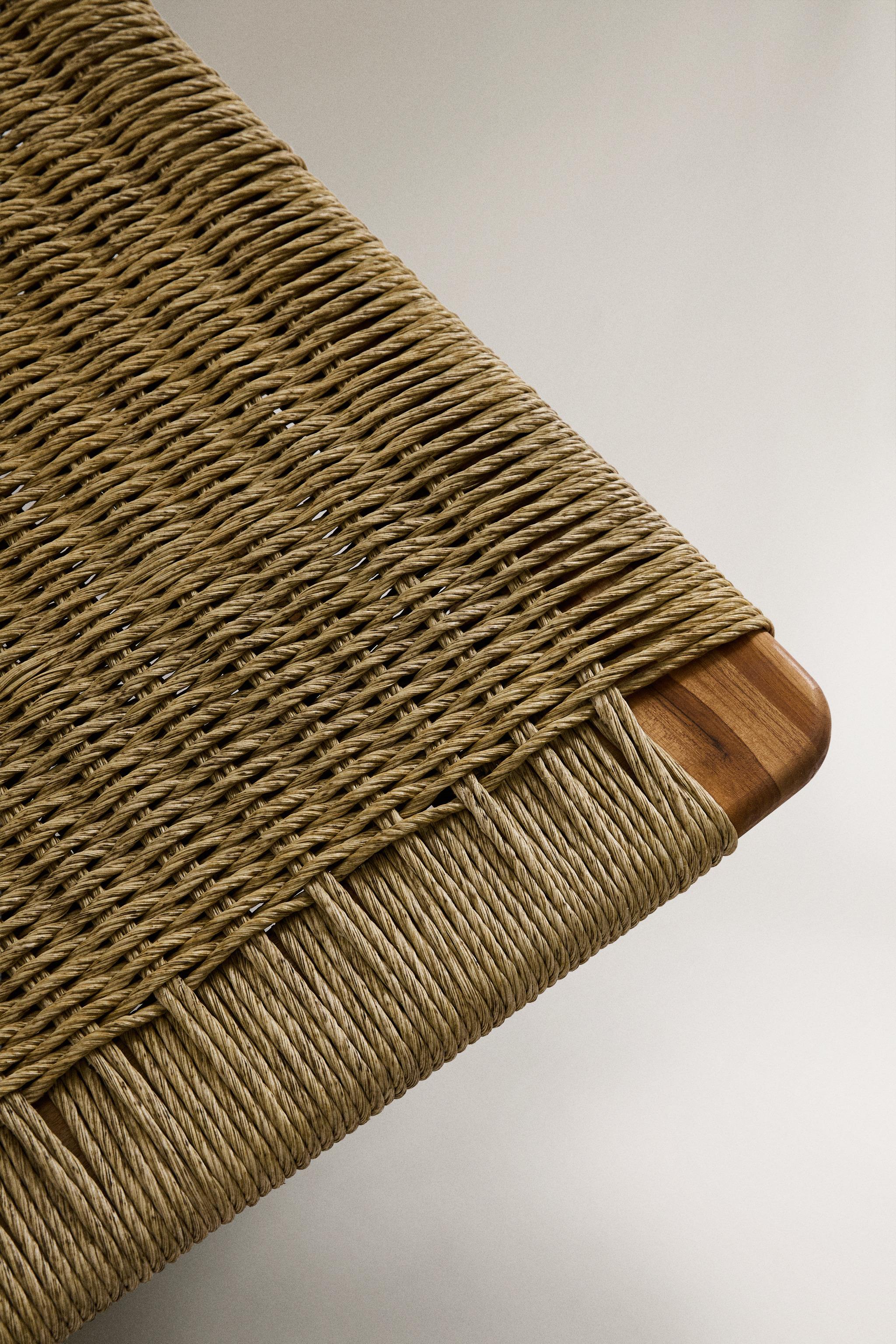 OUTDOOR TEAK LOUNGER — Light beige