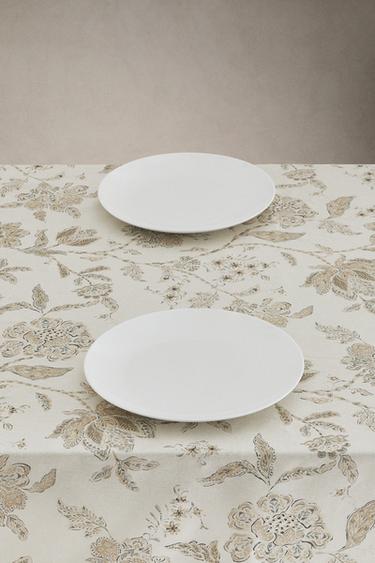 FLORAL PRINT TABLECLOTH - Ecru de Zara - Image 1