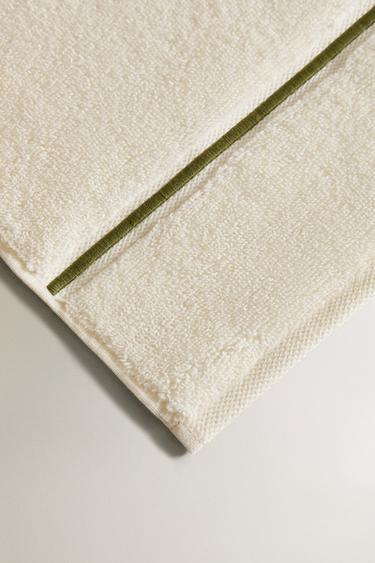 EMBROIDERED TRIM BATH TOWEL - mid khaki by Zara - Image 2