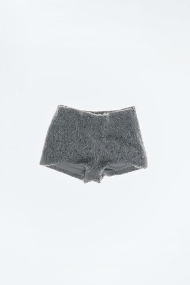 {navn} - {farge} for Zara