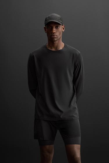 CAMISETA PERFURADA DE MANGA AMPLA - Preto da Zara