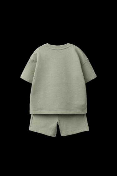 CONJUNTO JOGGING CAMISETA Y BERMUDA ETIQUETA - Verde claro de Zara