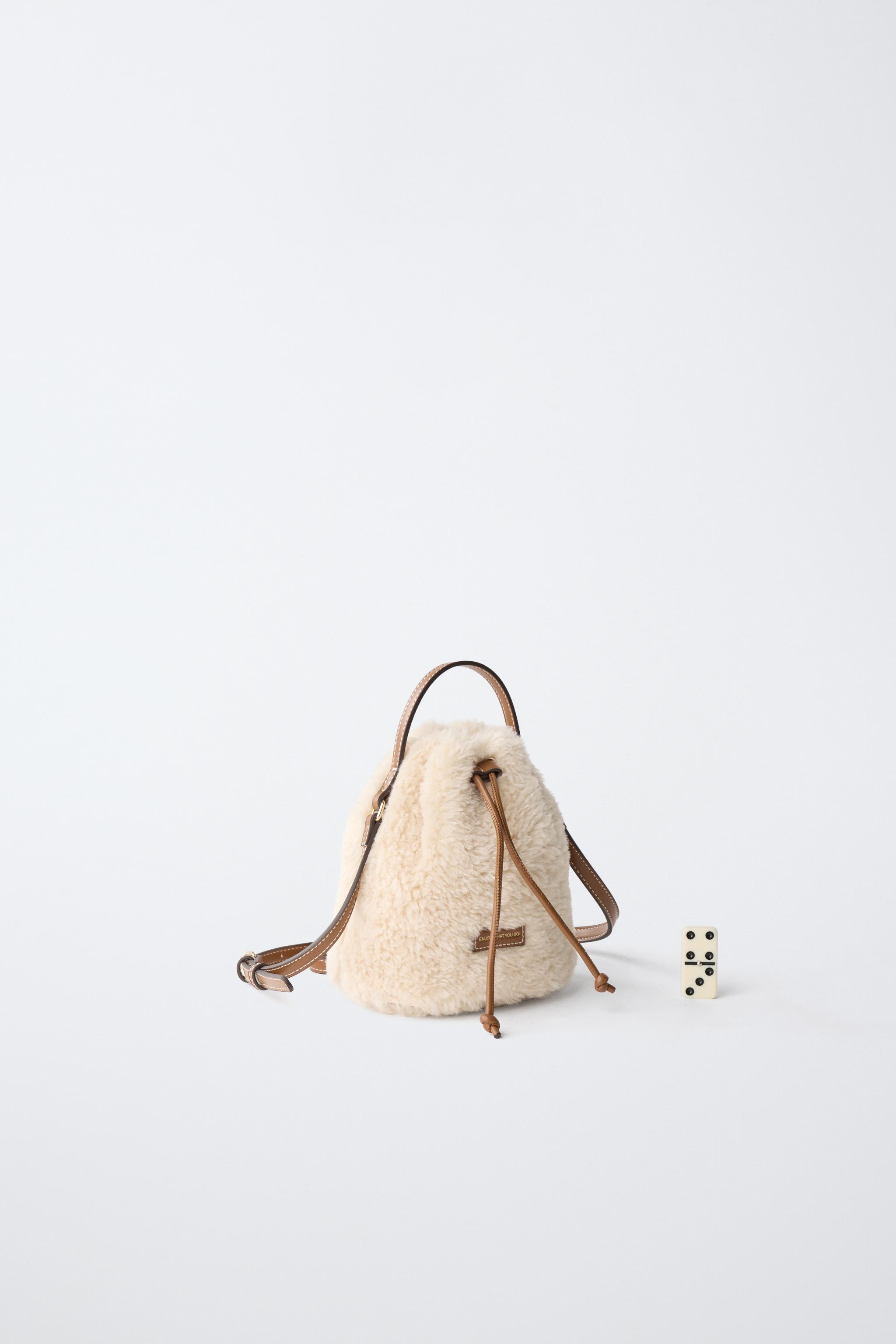 SAC BANDOULIÈRE EFFET FOURRURE